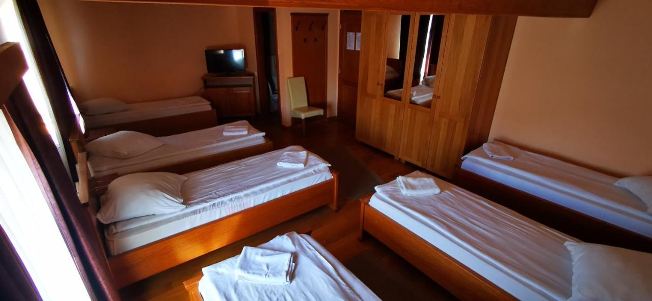 Bed and Breakfast Rakoczi Center Одорхею-Секуєск Екстер'єр фото
