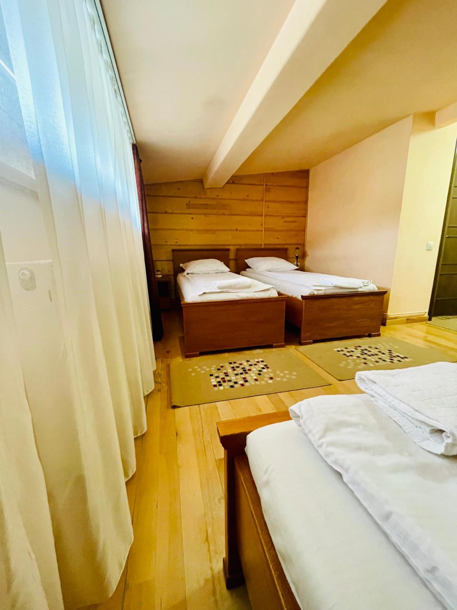 Bed and Breakfast Rakoczi Center Одорхею-Секуєск Екстер'єр фото