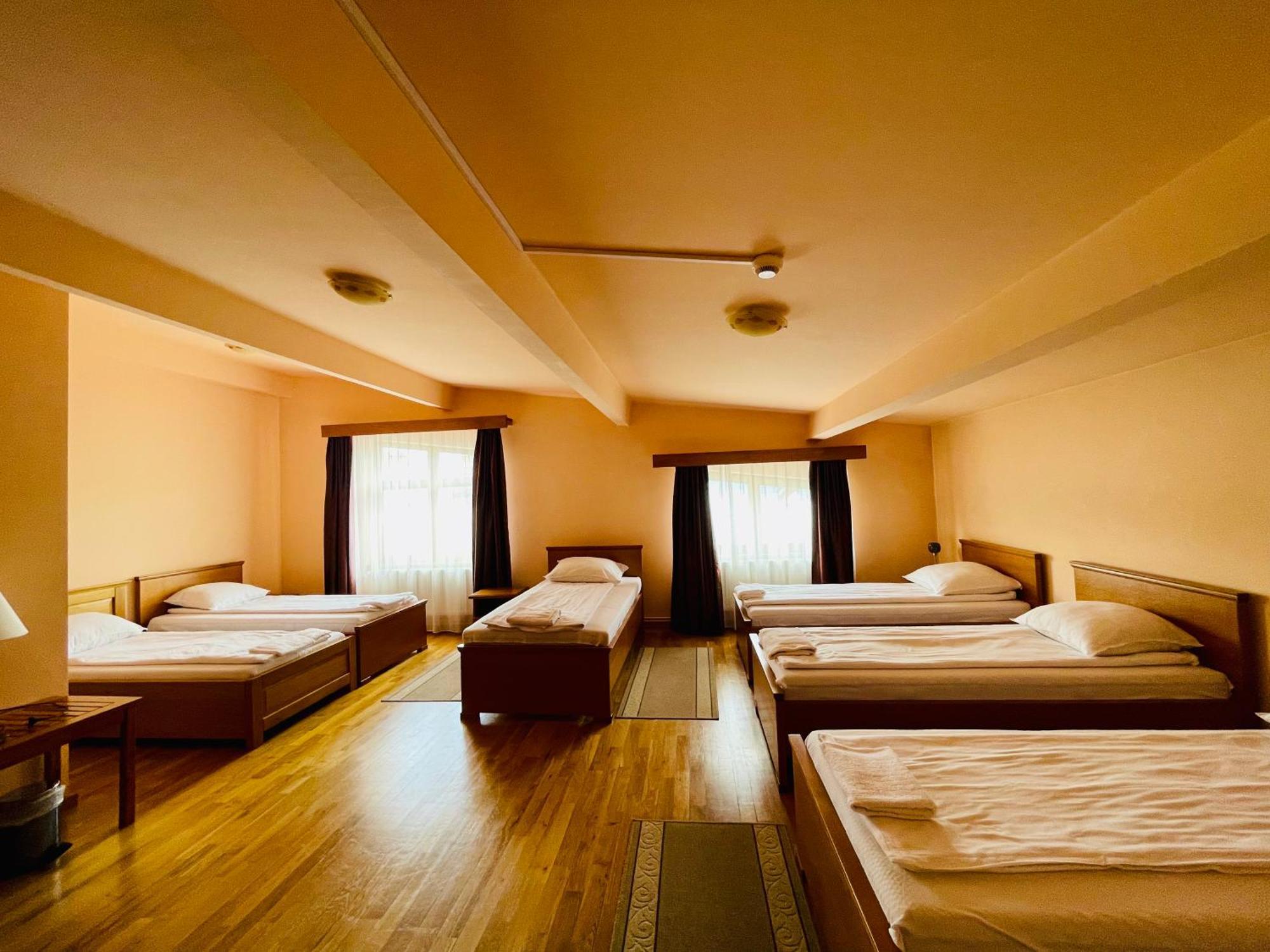 Bed and Breakfast Rakoczi Center Одорхею-Секуєск Екстер'єр фото